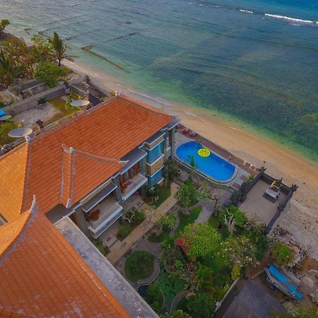 Green Beach Inn Batununggul Luaran gambar