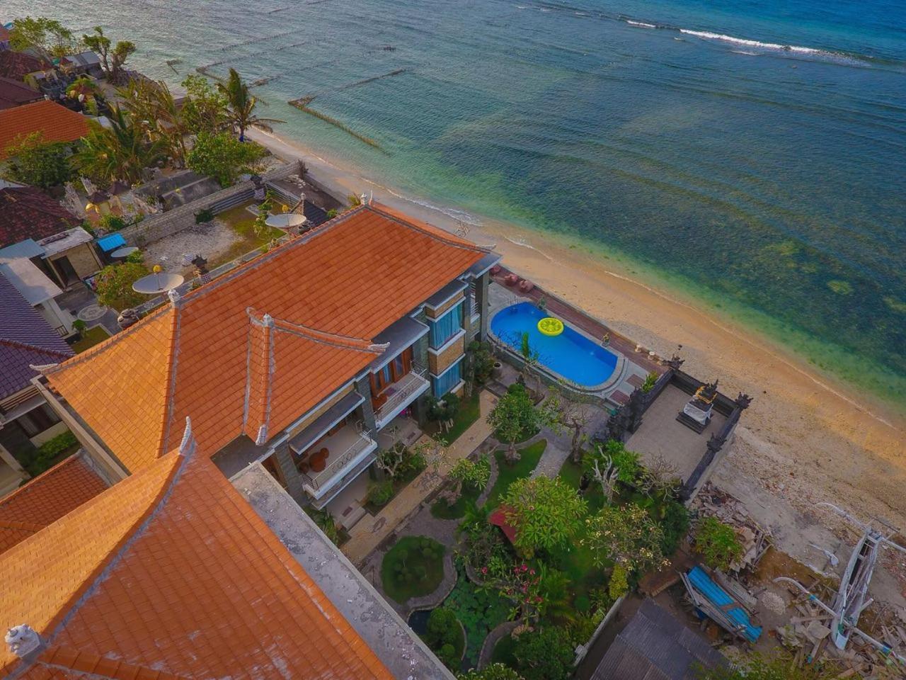 Green Beach Inn Batununggul Luaran gambar
