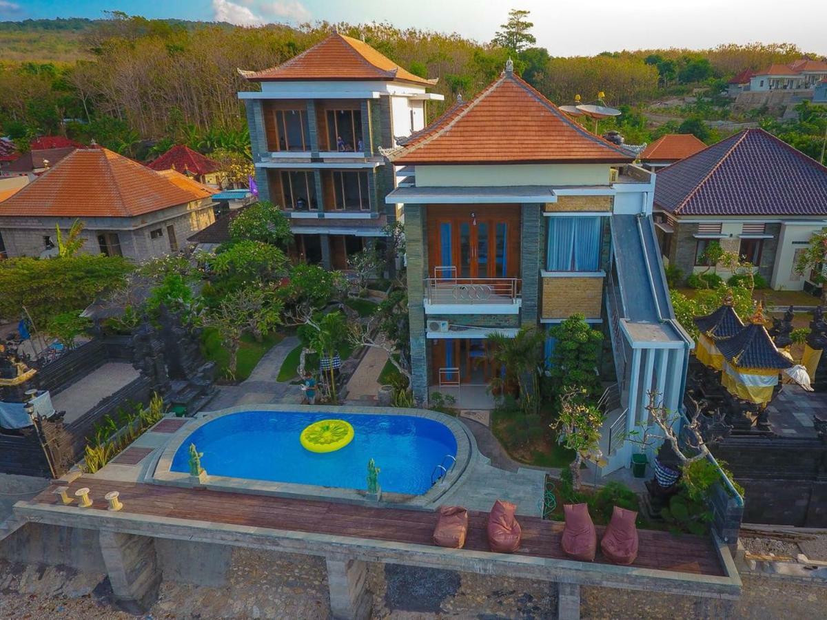 Green Beach Inn Batununggul Luaran gambar